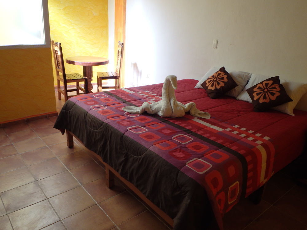 Hotel El Hormiguero Playa del Carmen Ngoại thất bức ảnh