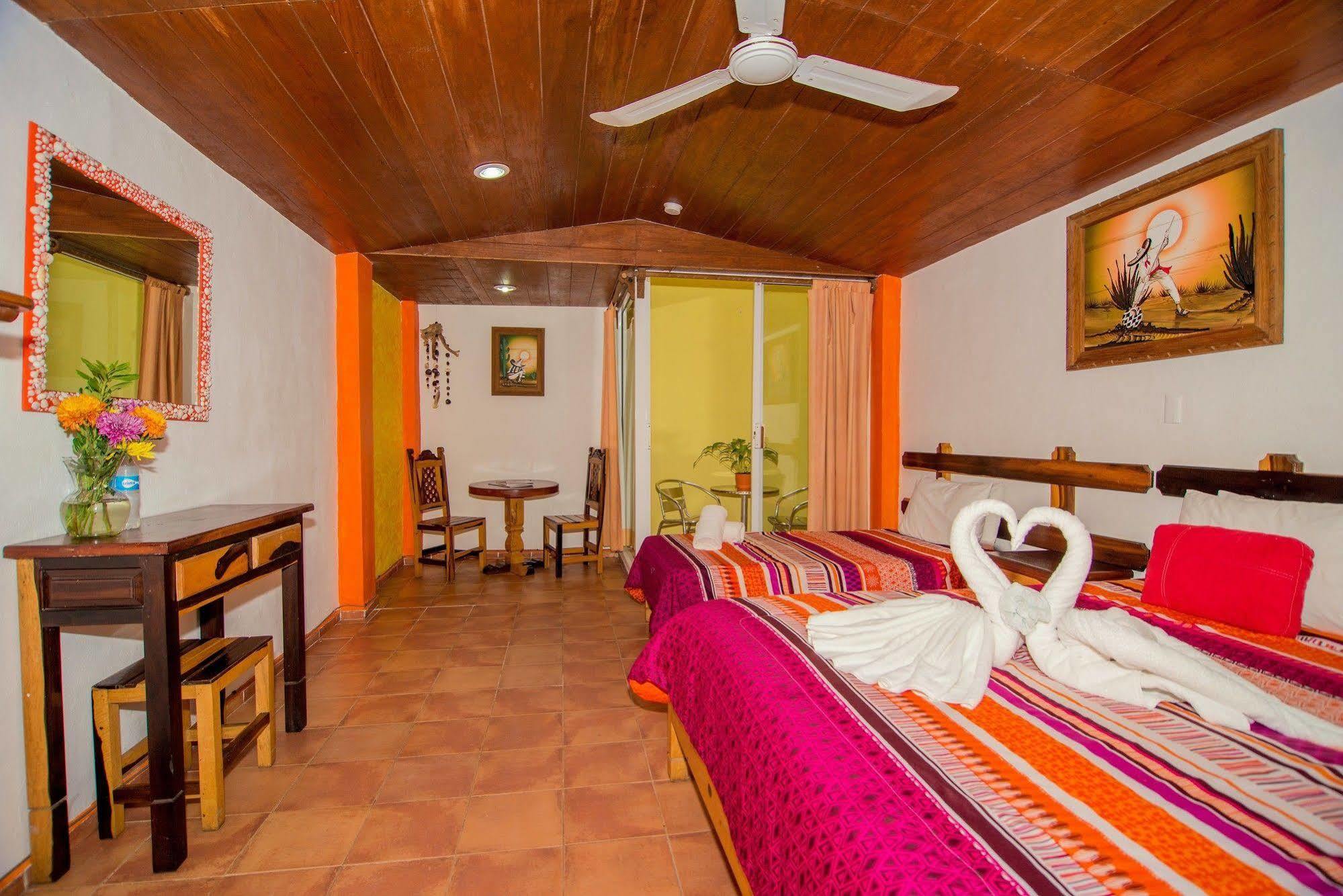 Hotel El Hormiguero Playa del Carmen Ngoại thất bức ảnh