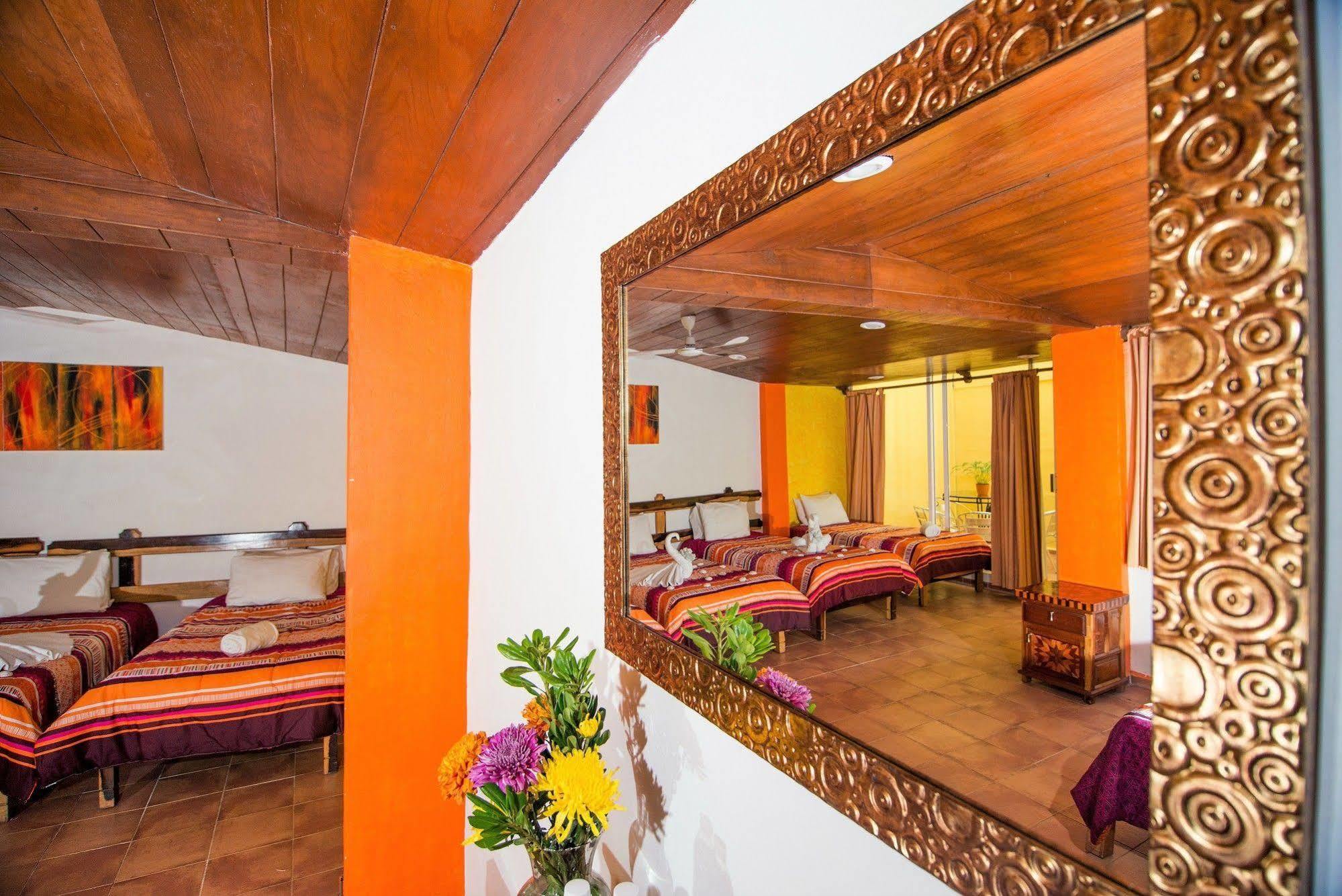 Hotel El Hormiguero Playa del Carmen Ngoại thất bức ảnh
