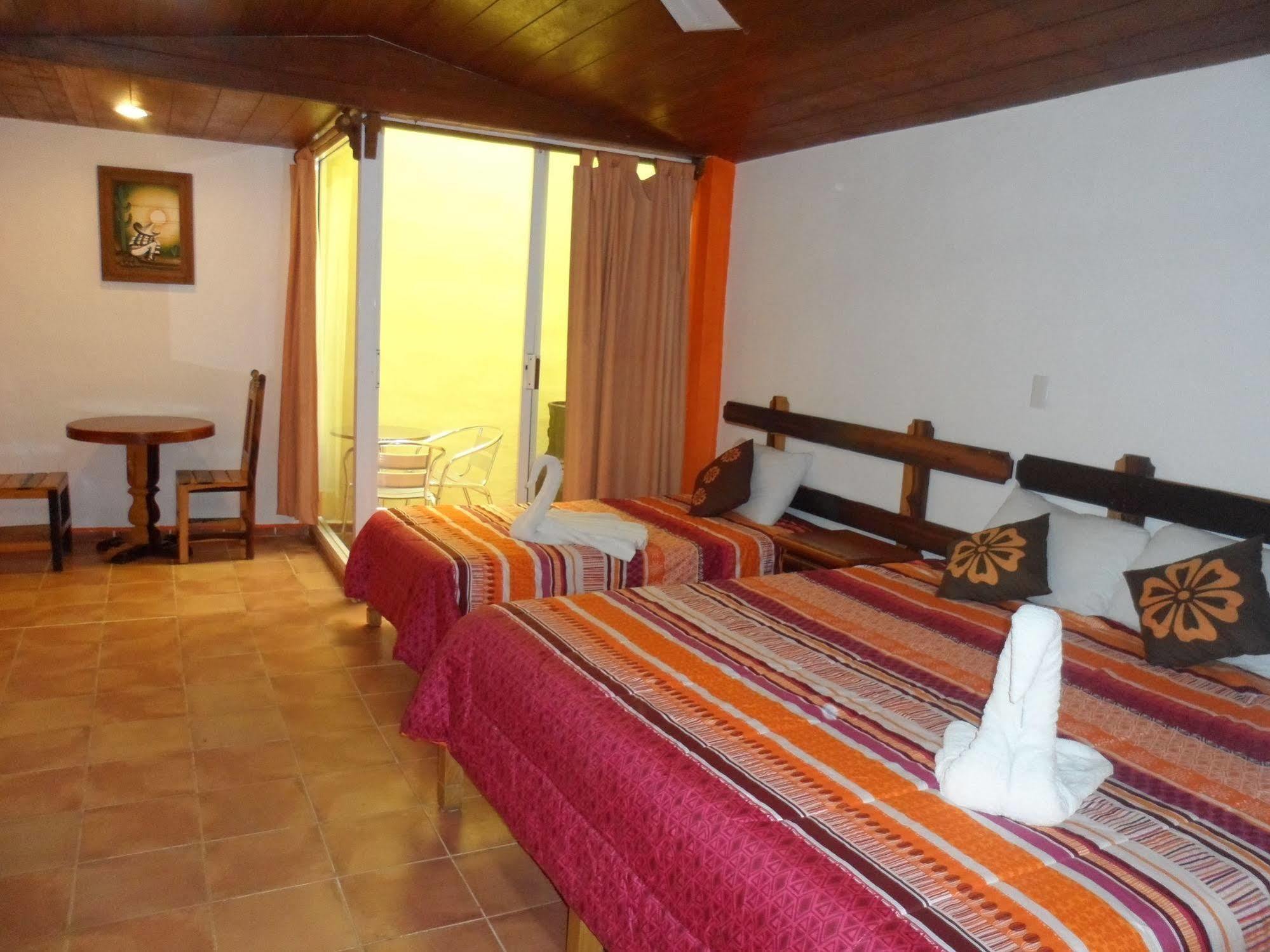 Hotel El Hormiguero Playa del Carmen Ngoại thất bức ảnh