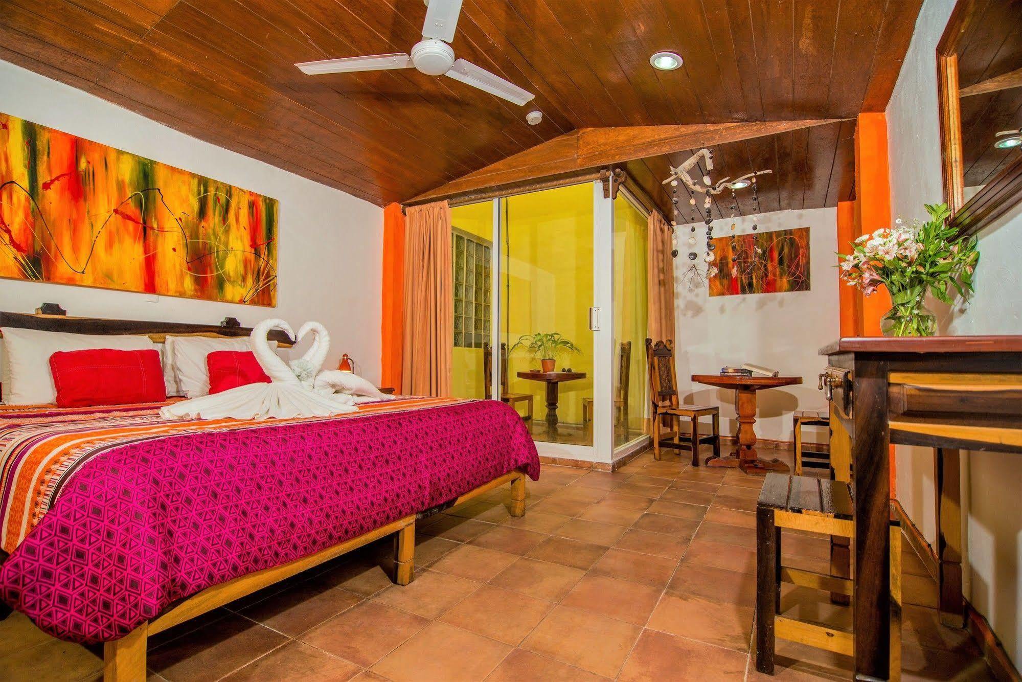 Hotel El Hormiguero Playa del Carmen Ngoại thất bức ảnh